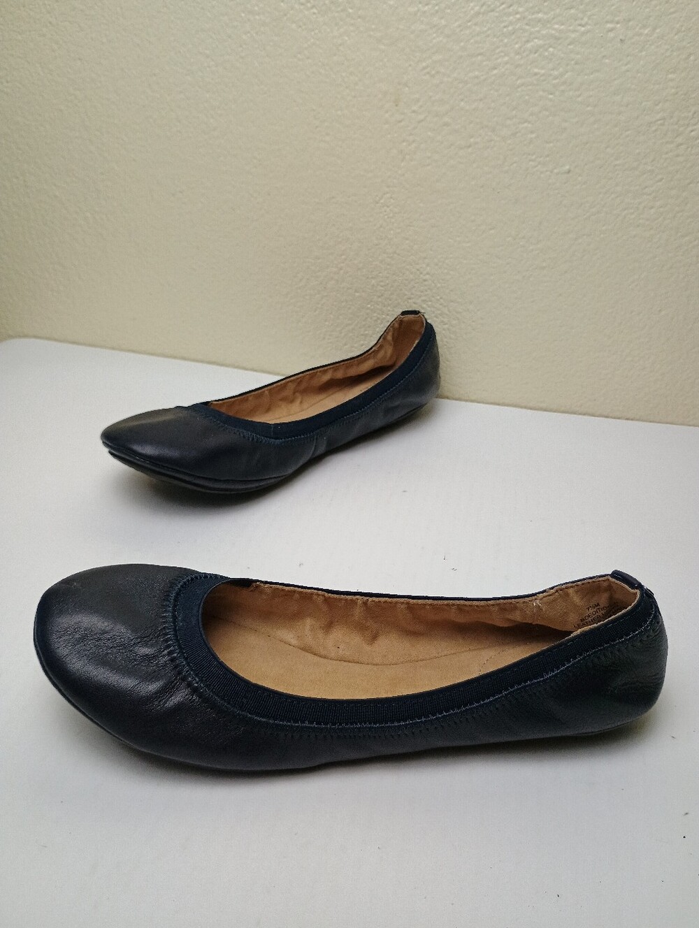 Bandolino Edition N Flexible 7.5M Navy Leather Ballet Flats